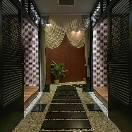 Qoople Elite Admiral