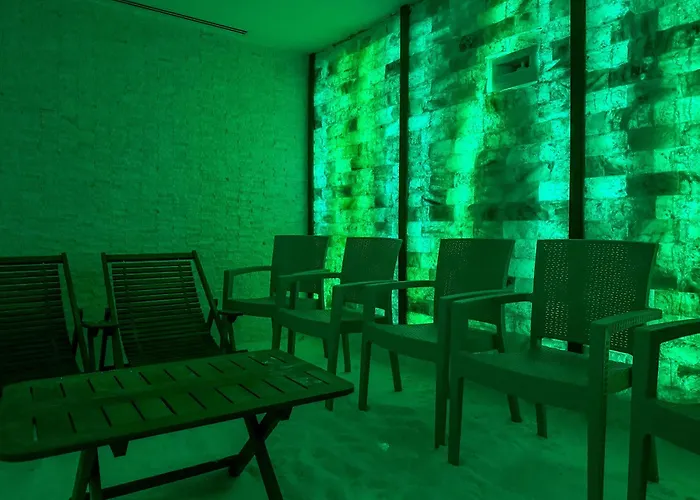 Qoople Elite Admiral Apartman *