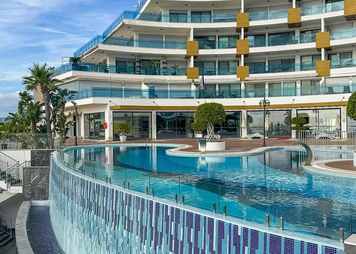 Qoople Elite Admiral Apartament *