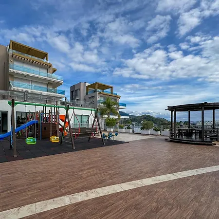 Qoople Elite Admiral Apartment